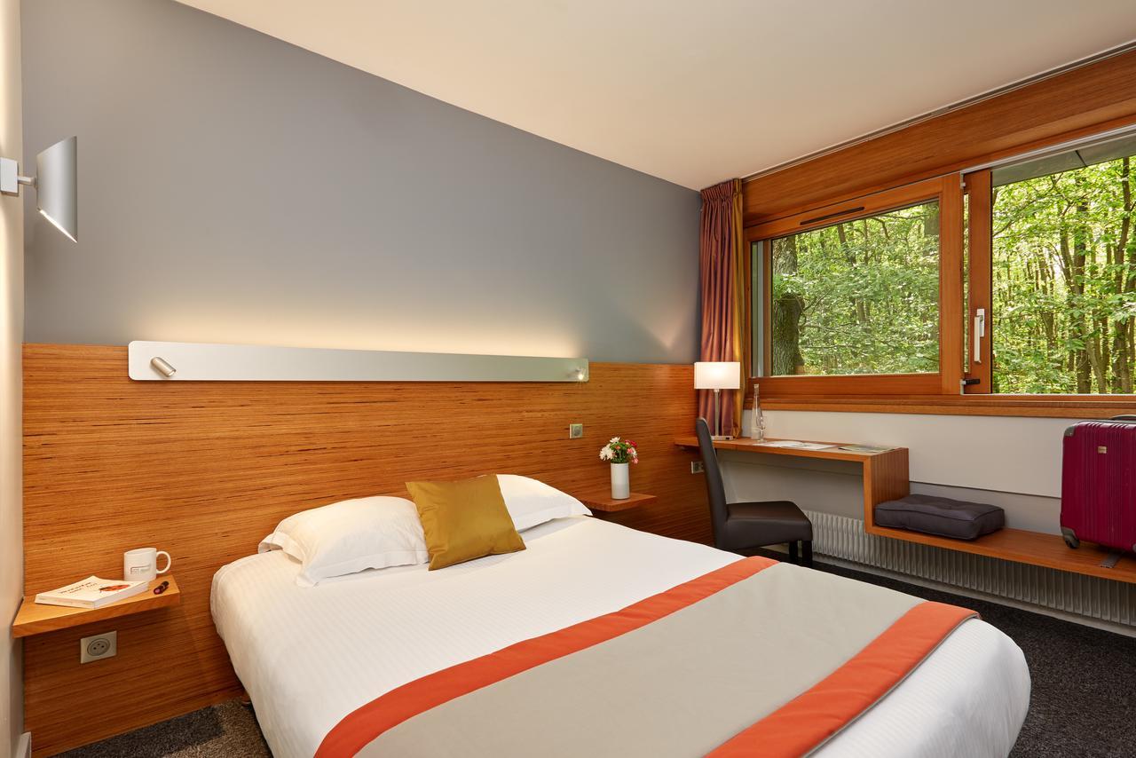 Hotel Centre Port-Royal Saint-Lambert  ภายนอก รูปภาพ