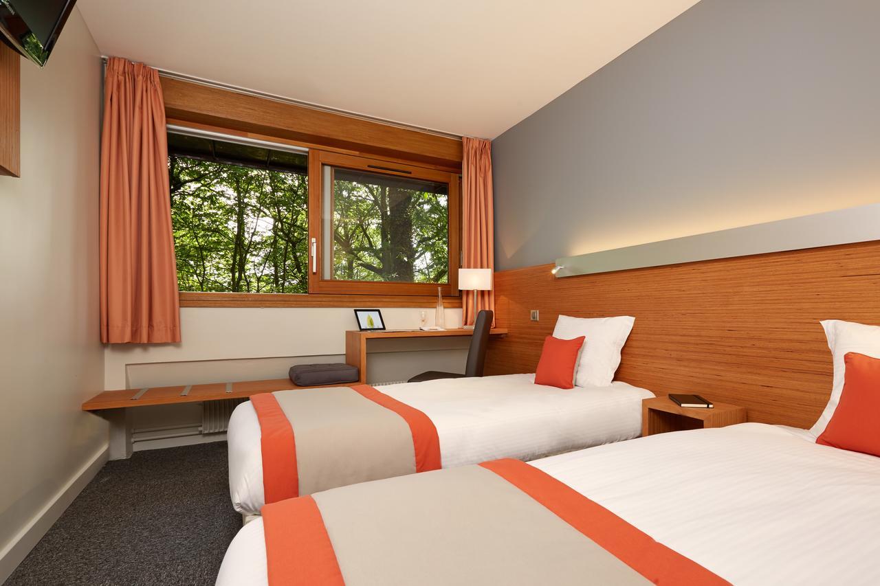 Hotel Centre Port-Royal Saint-Lambert  ภายนอก รูปภาพ