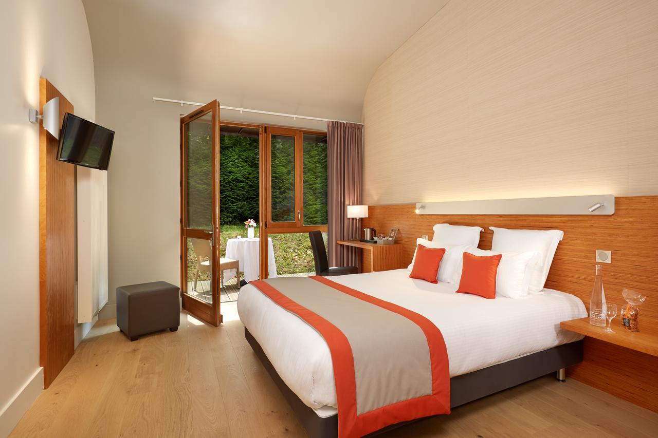 Hotel Centre Port-Royal Saint-Lambert  ภายนอก รูปภาพ